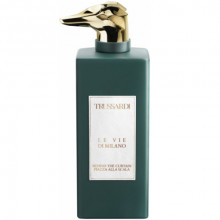  بیهایند د کورتین پیازا الا اسکالا